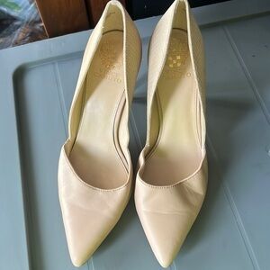 Vince Camuto leather Snakeskin Stiletto Heels,size9/40 price reflects small flaw
